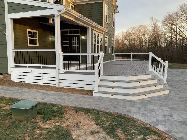 Low Deck with Step Lighting, photo 3 of 8