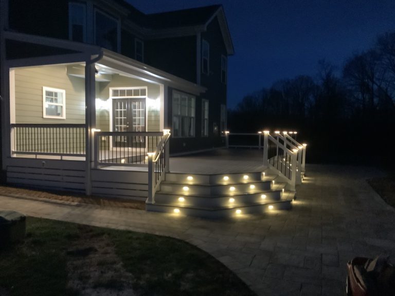 Low Deck with Step Lighting, photo 7 of 8