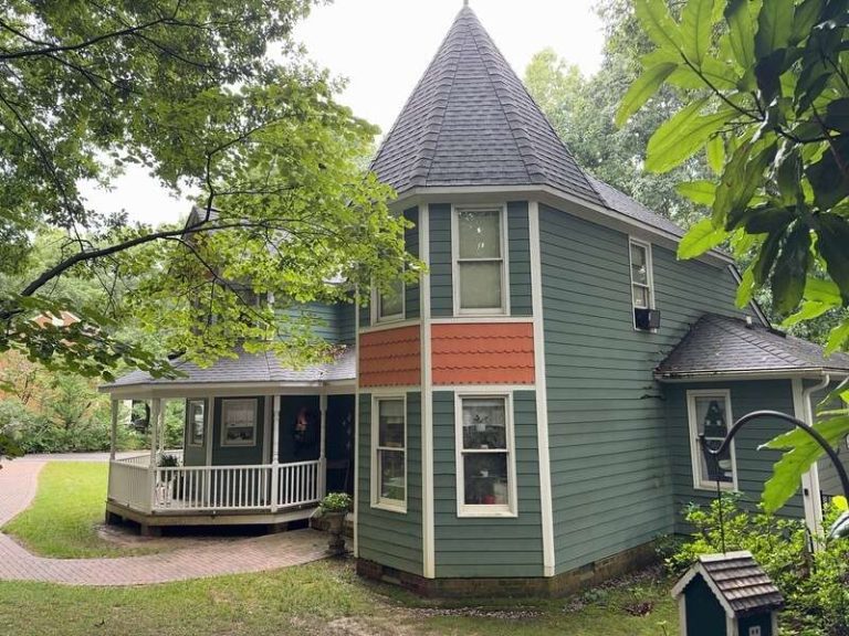 Victorian Home Exterior, photo 7 of 7